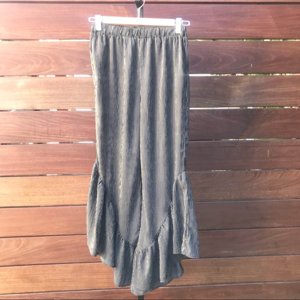 Dress Form Los Angeles Palazzo Striped Pants